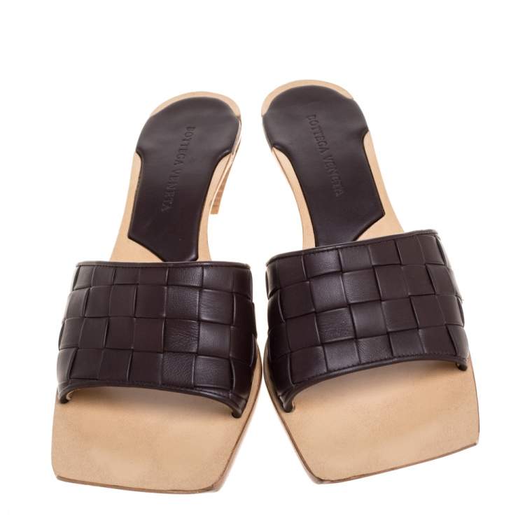 Pre Owned Bottega Veneta Brown Intrecciato Leather Square Toe Slide Sandals Size 37