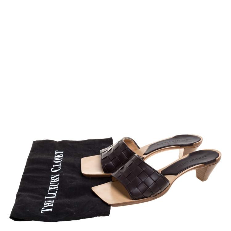Pre Owned Bottega Veneta Brown Intrecciato Leather Square Toe Slide Sandals Size 37