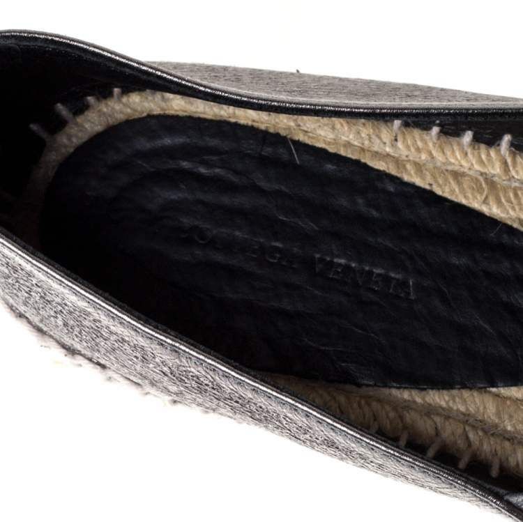 Pre Owned Bottega Veneta Metallic Intrecciato Leather Slip On Espadrille Flats Size 39