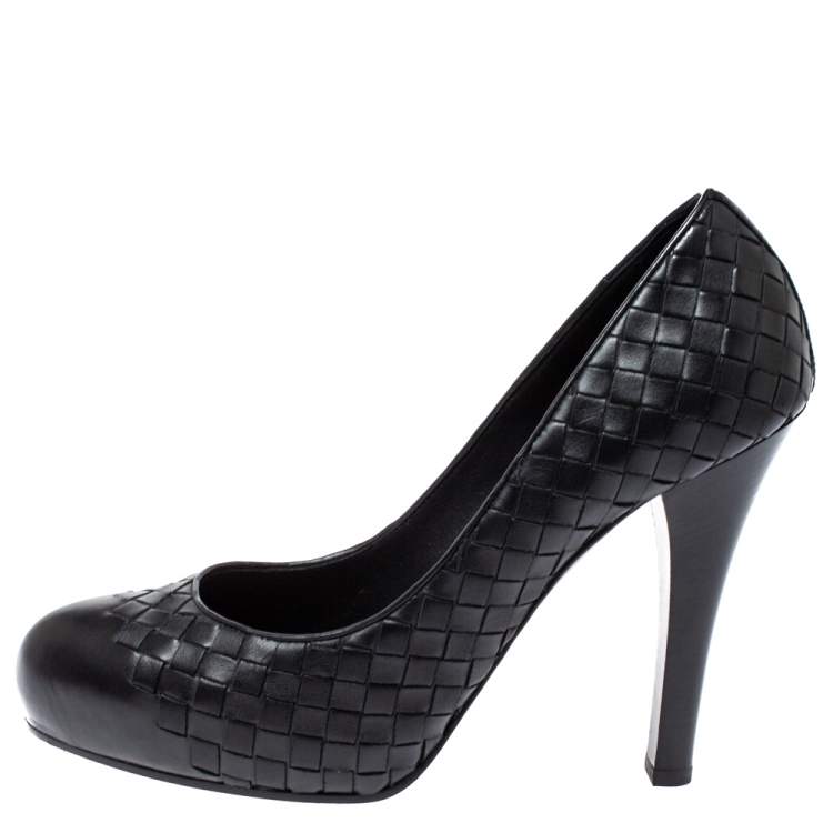 Pre Owned Bottega Veneta Black Intrecciato Leather Pumps Size 39