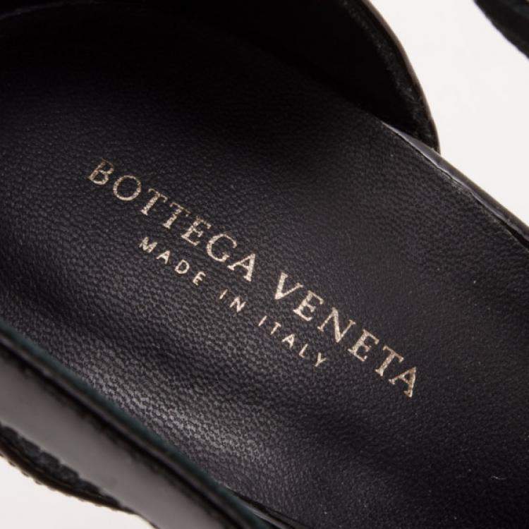 Pre Owned Bottega Veneta Patent Leather Cutout Wedges Size 38.5