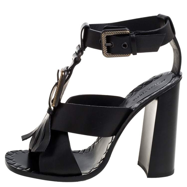 Pre Owned Bottega Veneta Black Leather Fringe Buckle Sandals Size 39