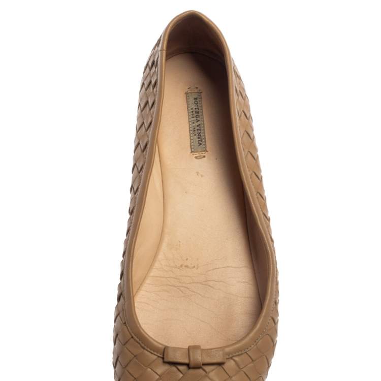 Pre Owned Bottega Veneta Beige Leather Ballet  Flats Size 39