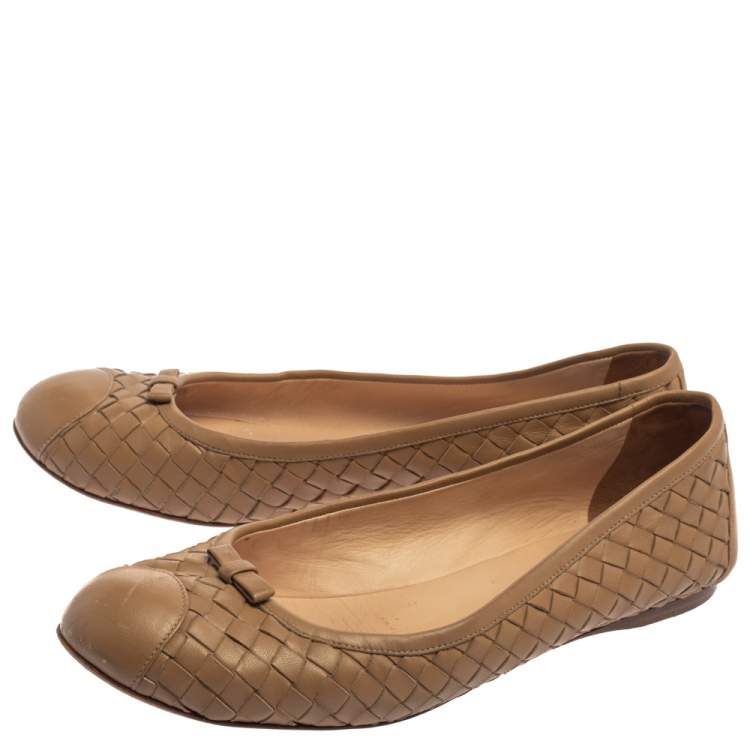 Pre Owned Bottega Veneta Beige Leather Ballet  Flats Size 39