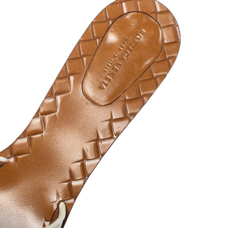 Pre Owned Bottega Veneta White Intrecciato Leather Slide Sandals Size 39.5