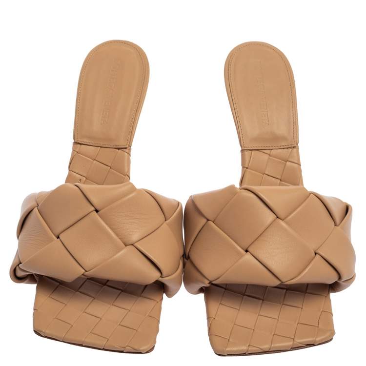 Pre Owned Bottega Veneta Beige Leather Slide Sandals Size 39.5