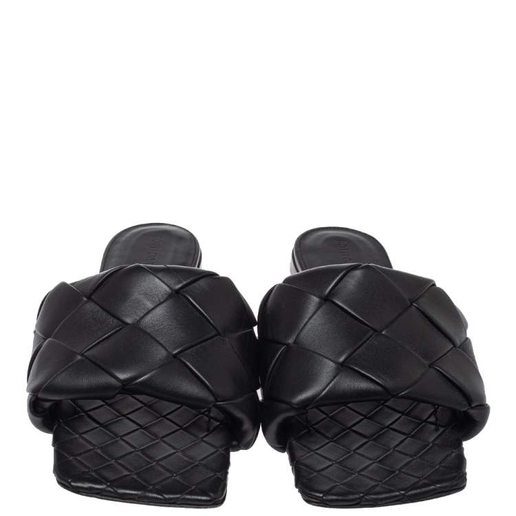Pre Owned Bottega Veneta Black Quitled Leather Padded Slide Sandals Size 39.5
