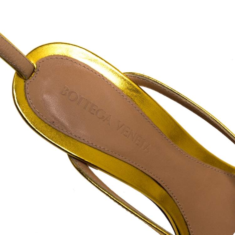 Pre Owned Bottega Veneta Metallic Gold Leather Ankle Strap Sandals Size 36.5