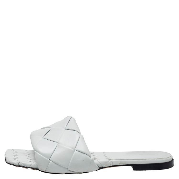 Pre Owned Bottega Veneta White Leather Lido Flat Slides Size 40