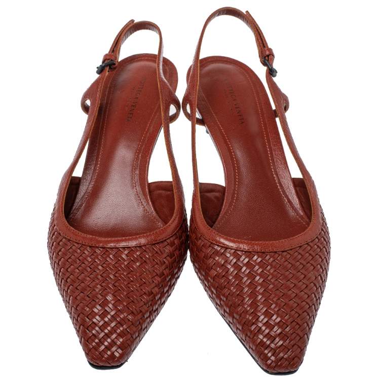 Pre Owned Bottega Veneta Burgundy  Leather Woven  Slingback Sandals Size 38 