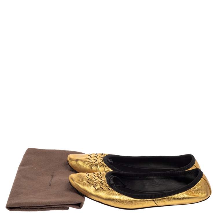 Pre Owned Bottega Veneta Gold Leather Ballet Flats Size 39