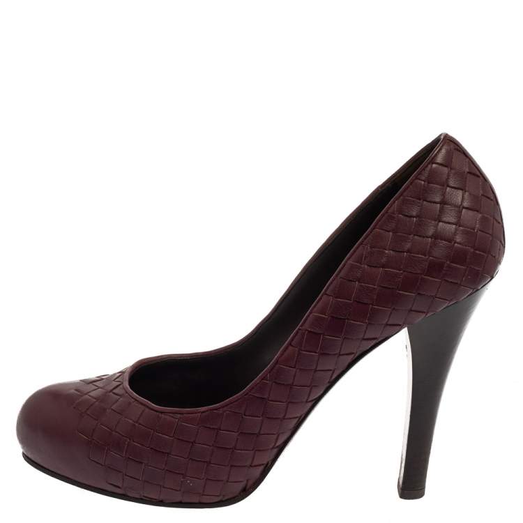 Pre Owned Bottega Veneta Burgundy Leather Intrecciato  Platform Pumps Size 40