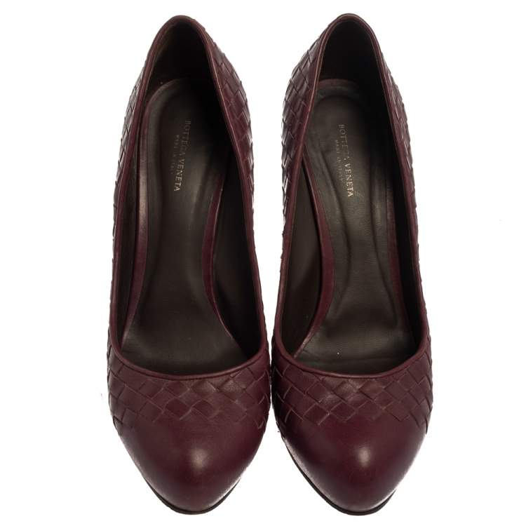 Pre Owned Bottega Veneta Burgundy Leather Intrecciato  Platform Pumps Size 40