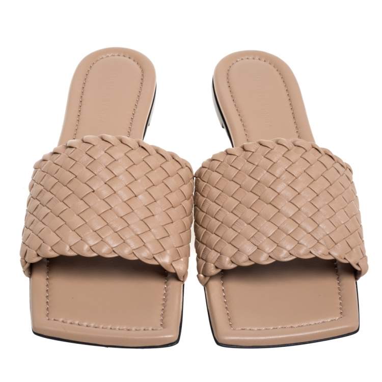 Pre Owned Bottega Veneta Beige Intrecciato Leather Slide Sandals Size 40.5