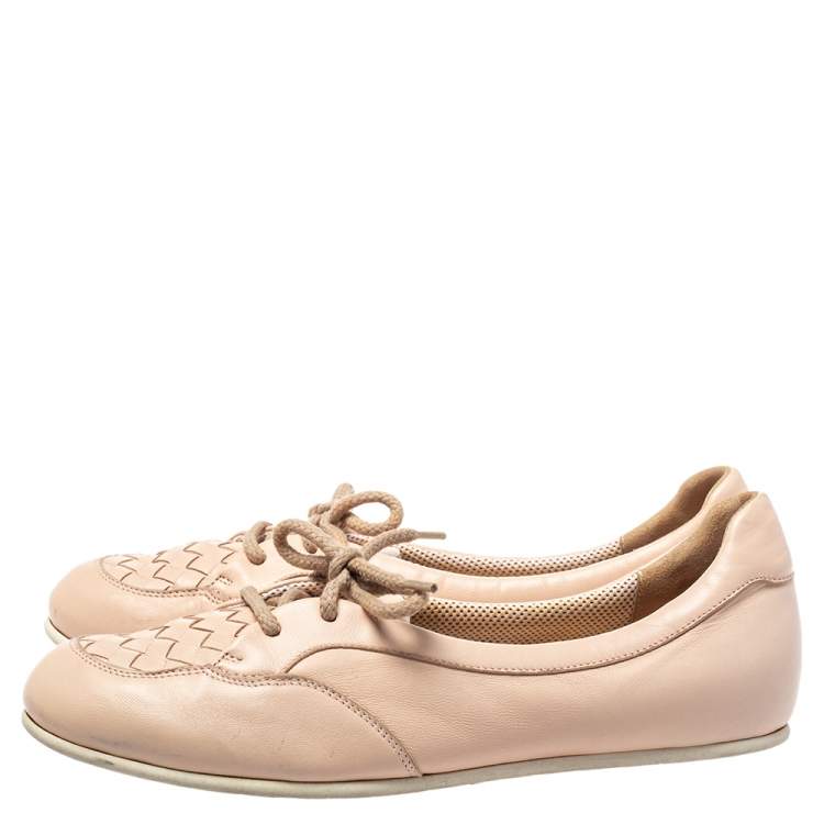 Pre Owned Bottega Veneta Beige Intercciato Leather Lace Up Loafers Size 38.5