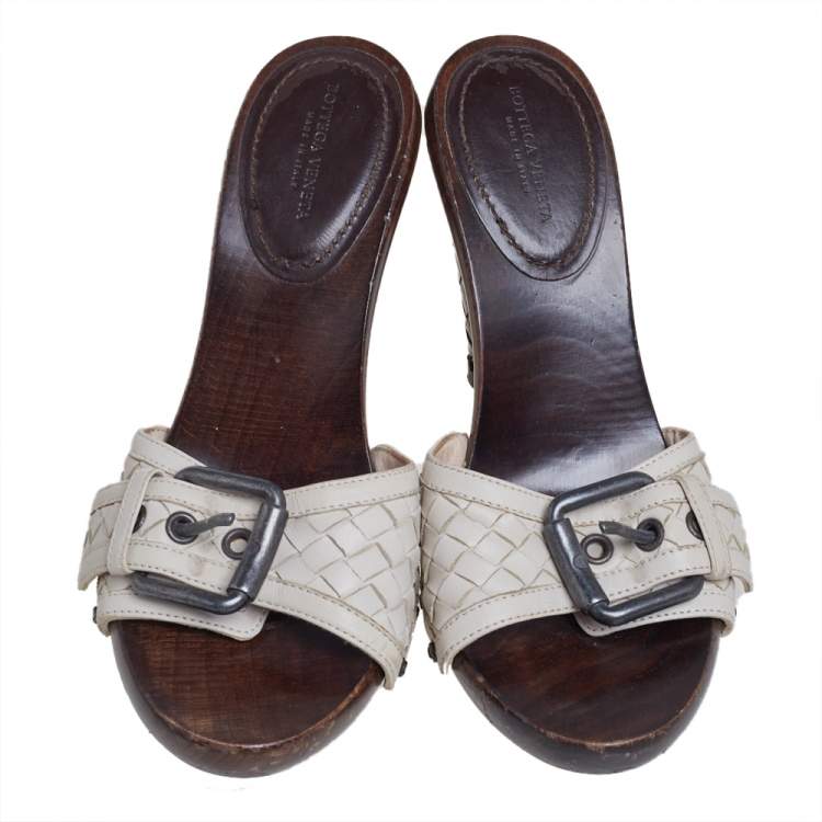 Pre Owned Bottega Veneta White Leather Intrecciato Slide Sandals Size 37.5