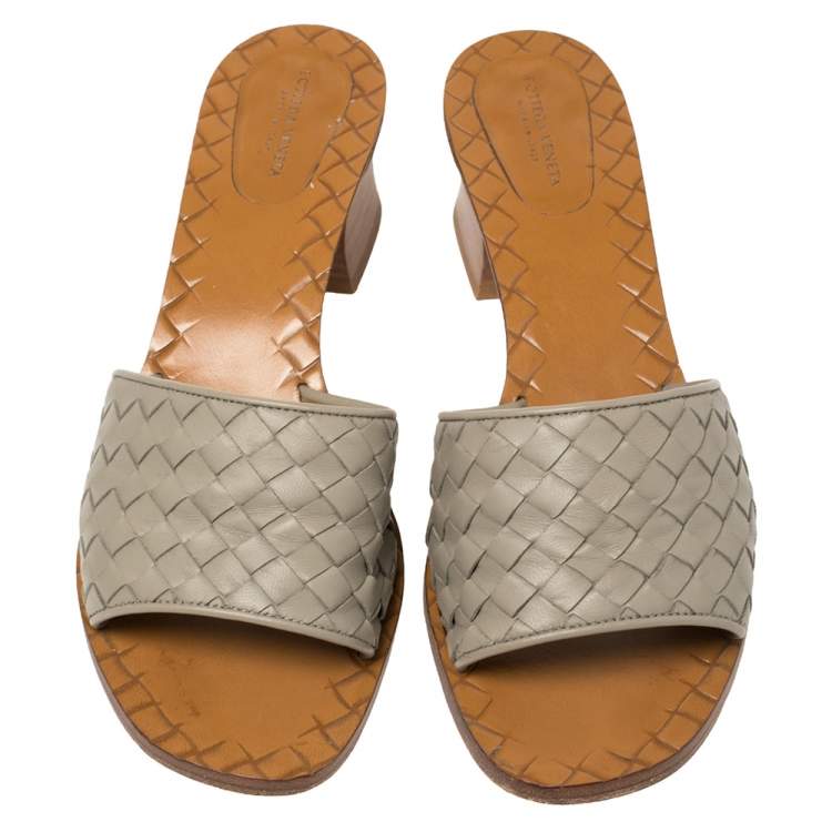 Pre Owned Bottega Veneta Grey Intrecciato Leather Ravello Slide Sandals Size 39.5