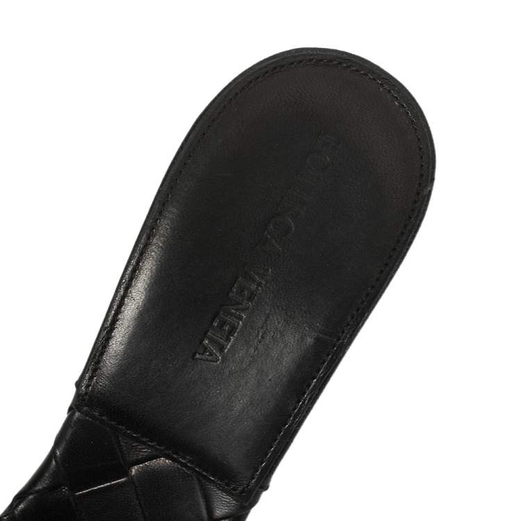 Pre Owned Bottega Veneta Black Leather Intrecciato Lido Sandals Size 40.5