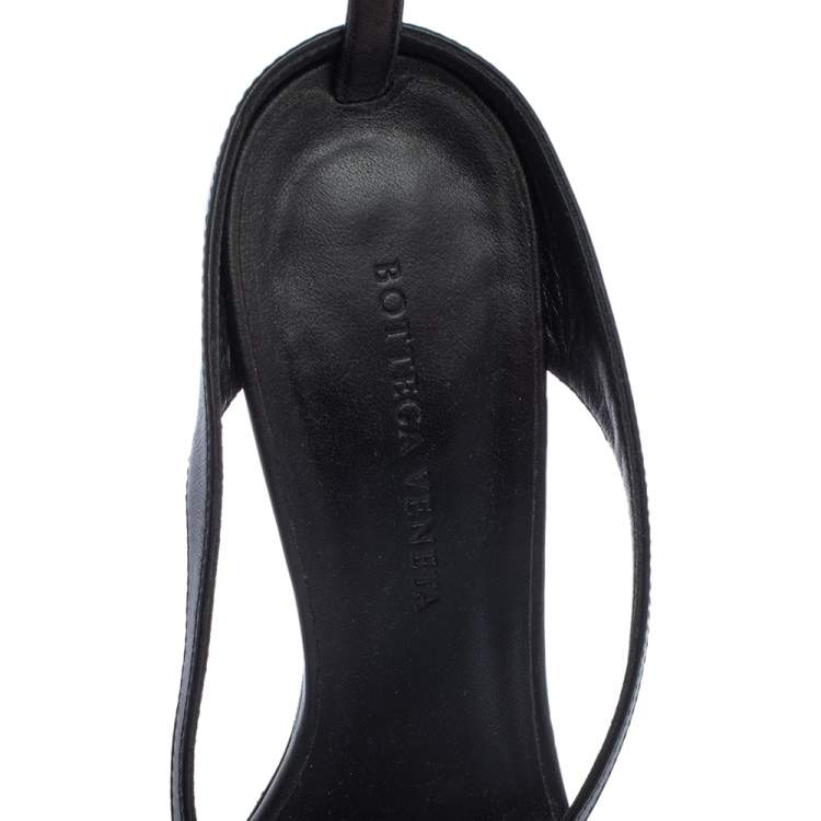 Pre Owned Bottega Veneta Black Leather Stretch Sandals Size 37.5