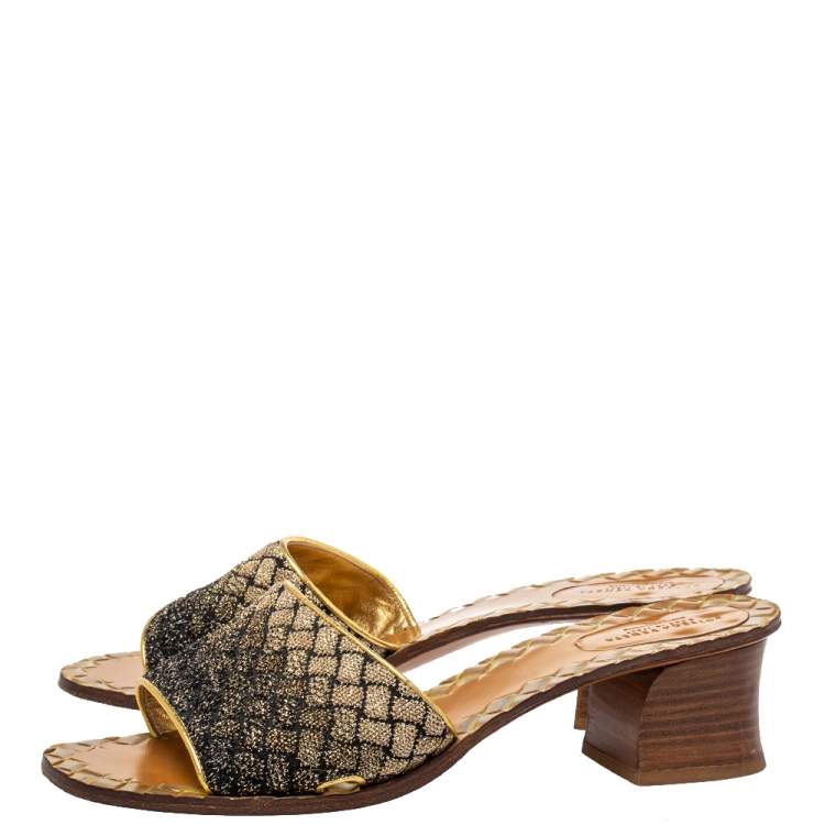 Pre Owned Bottega Veneta Black/Gold Chain Stitch Fabric Intrecciato Slide Sandals Size 40 (Only for Dubai customers)