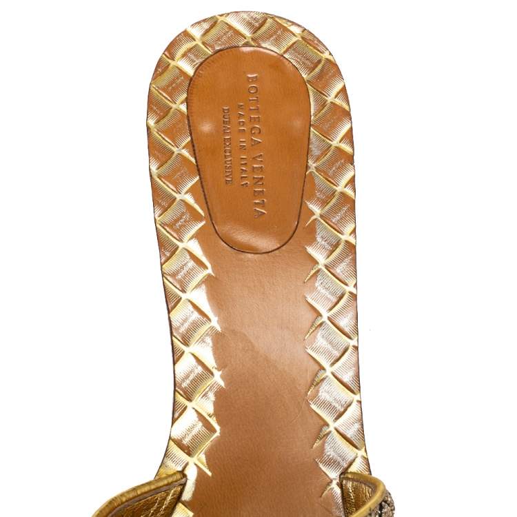 Pre Owned Bottega Veneta Black/Gold Chain Stitch Fabric Intrecciato Slide Sandals Size 40 (Only for Dubai customers)