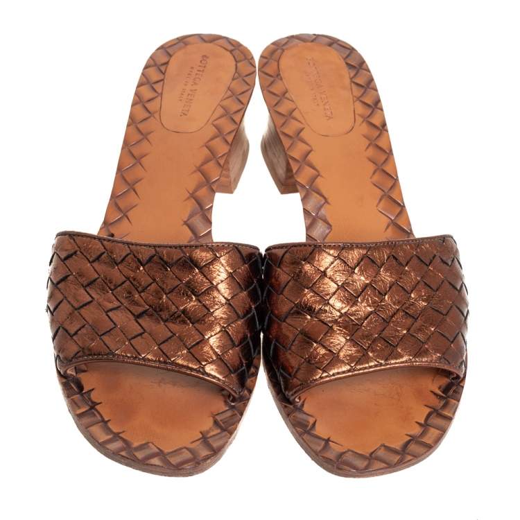 Pre Owned Bottega Veneta Metallic Bronze Intrecciato Leather Ravello Slide Sandals Size 40