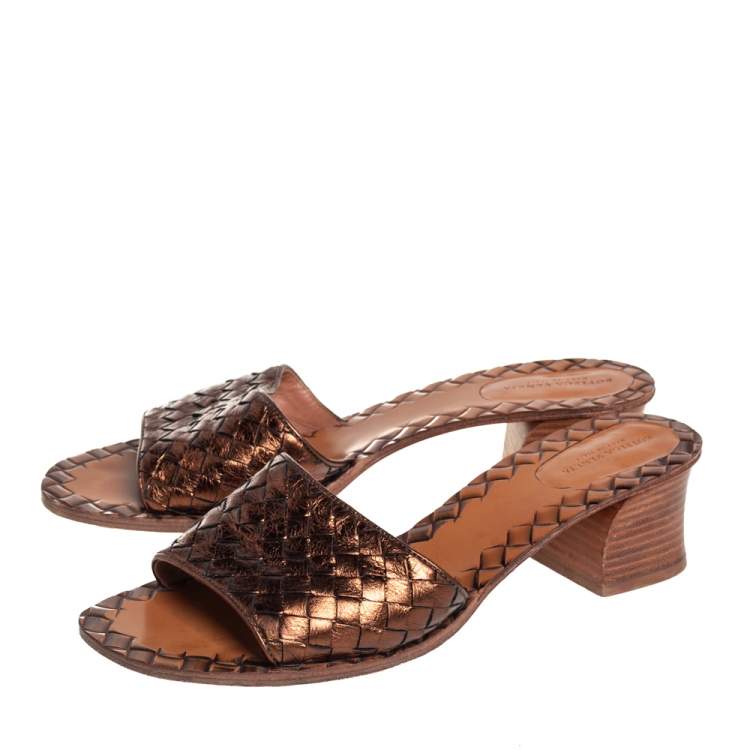 Pre Owned Bottega Veneta Metallic Bronze Intrecciato Leather Ravello Slide Sandals Size 40