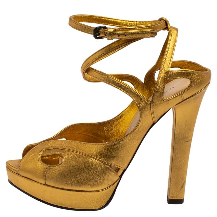 Pre Owned Bottega Veneta Gold Leather Cut-Out Criss Cross Platform Ankle Strap Sandals Size 38.5