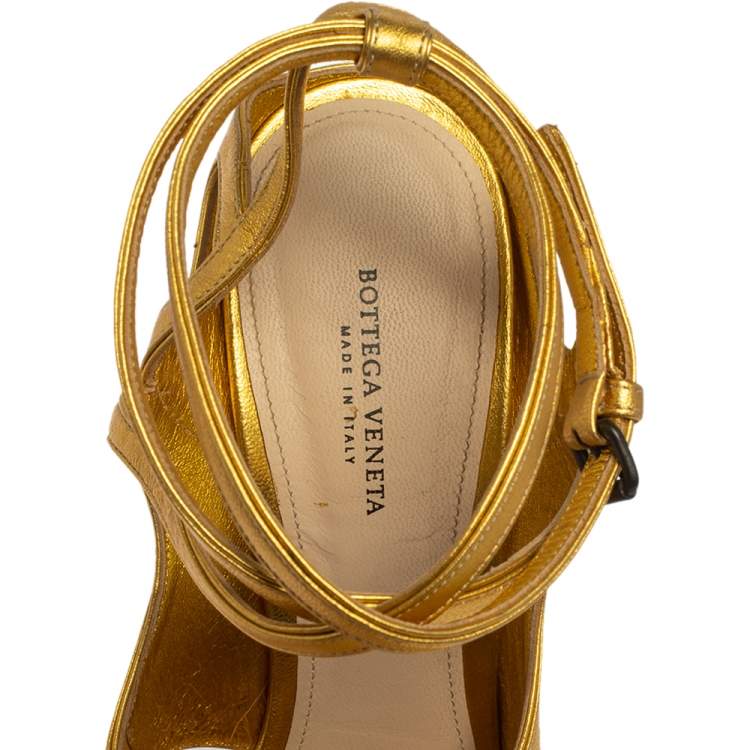 Pre Owned Bottega Veneta Gold Leather Cut-Out Criss Cross Platform Ankle Strap Sandals Size 38.5