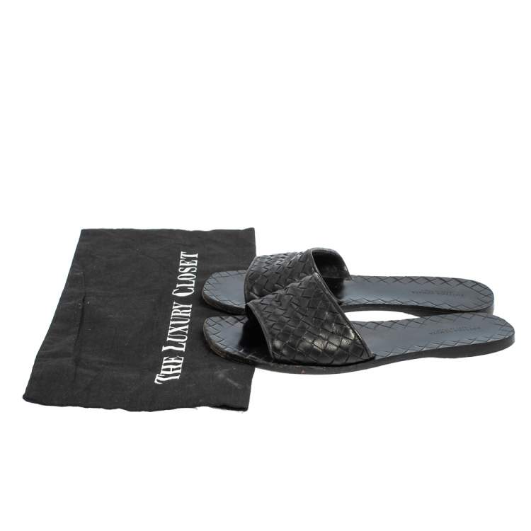 Pre Owned Bottega Veneta Black  Intrecciato Leather Flat Sandals Size 38