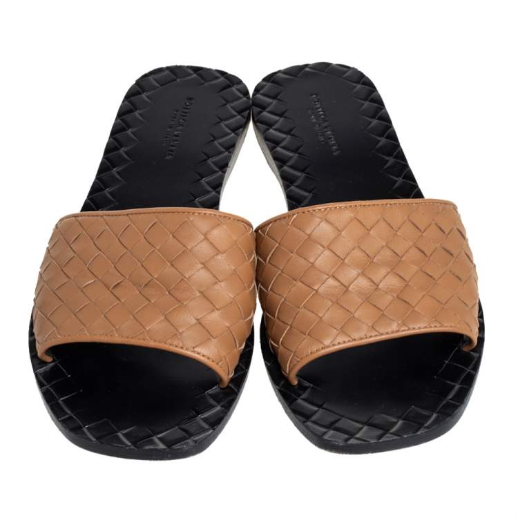 Pre Owned Bottega Veneta Brown Intrecciato Leather Flat slides Size 37.5