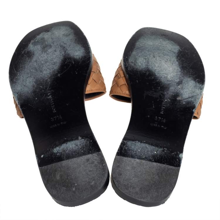 Pre Owned Bottega Veneta Brown Intrecciato Leather Flat slides Size 37.5