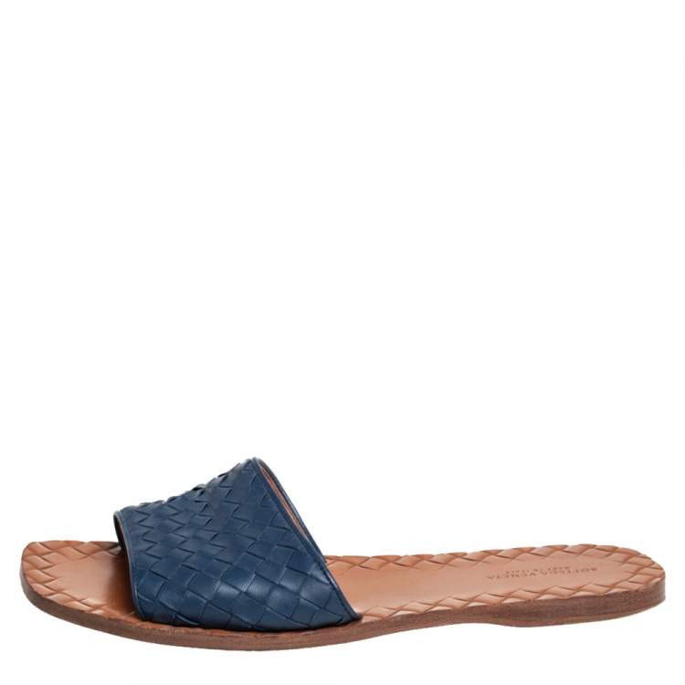 Pre Owned Bottega Veneta Blue Intrecciato Leather Slides Flat Size 38