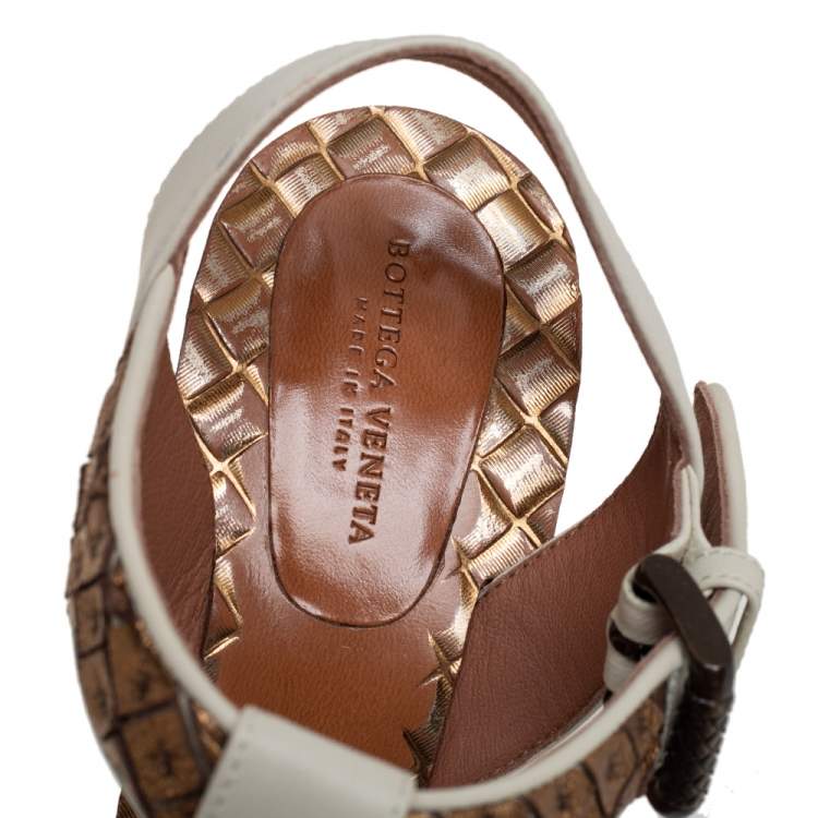 Pre Owned Bottega Veneta Cream/Gold  Leather Intrecciato Ankle Strap Block Heel Sandals Size 40