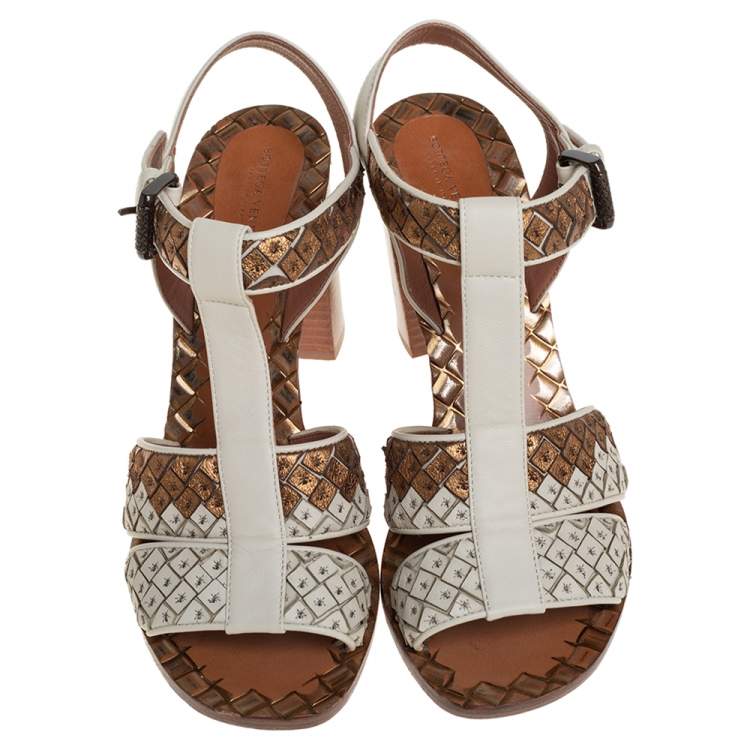 Pre Owned Bottega Veneta Cream/Gold  Leather Intrecciato Ankle Strap Block Heel Sandals Size 40