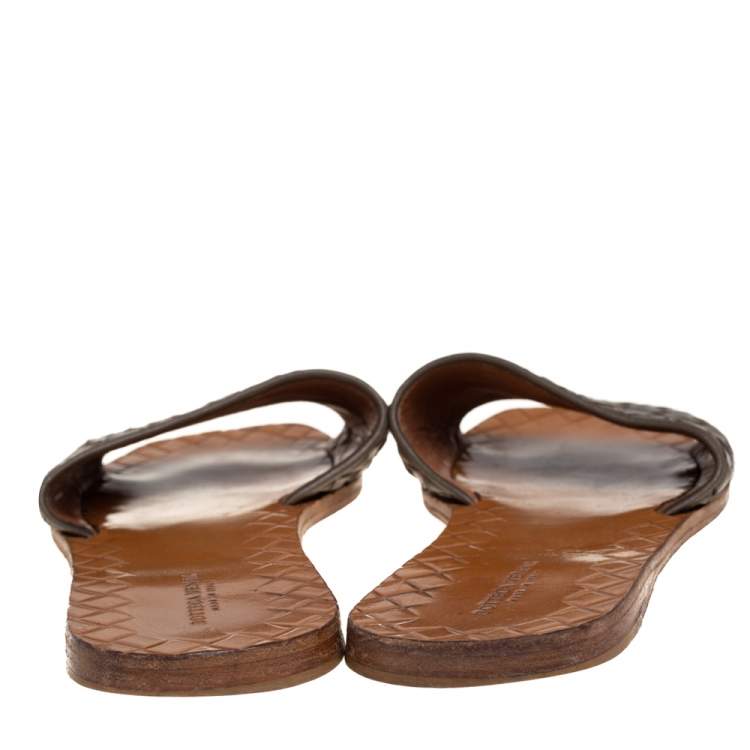 Pre Owned Bottega Veneta Grey Intrecciato Leather Flat Slides Size 37