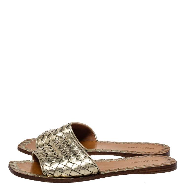 Pre Owned Bottega Veneta Gold Intrecciato Leather Slide Flats Size 38