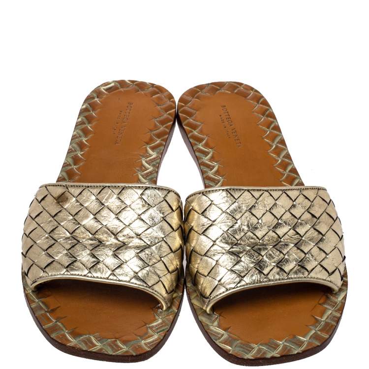 Pre Owned Bottega Veneta Gold Intrecciato Leather Slide Flats Size 38