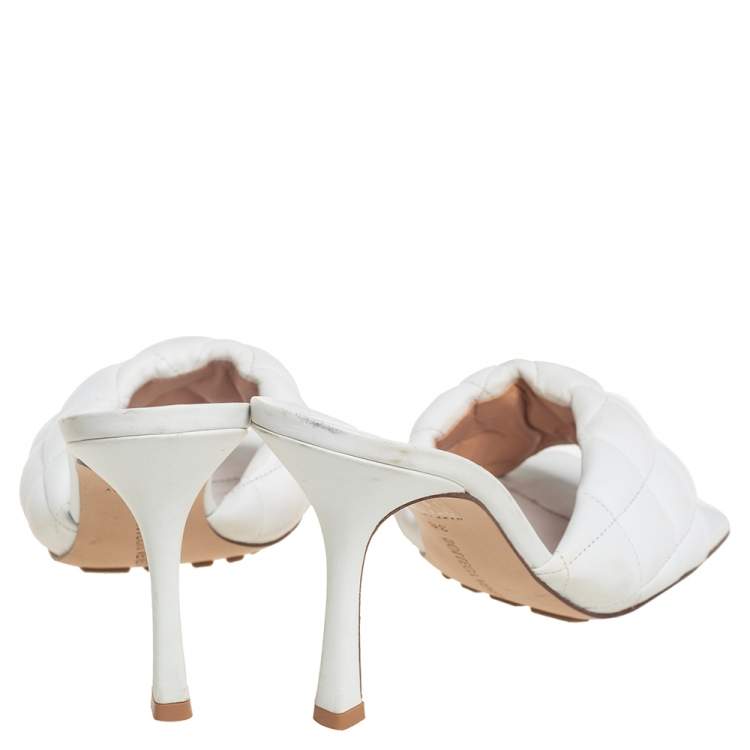 Pre Owned Bottega Veneta White Leather BV Lido Slide Sandals Size 38 