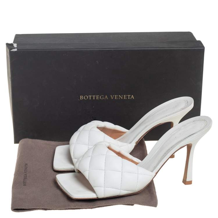 Pre Owned Bottega Veneta White Leather BV Lido Slide Sandals Size 38 