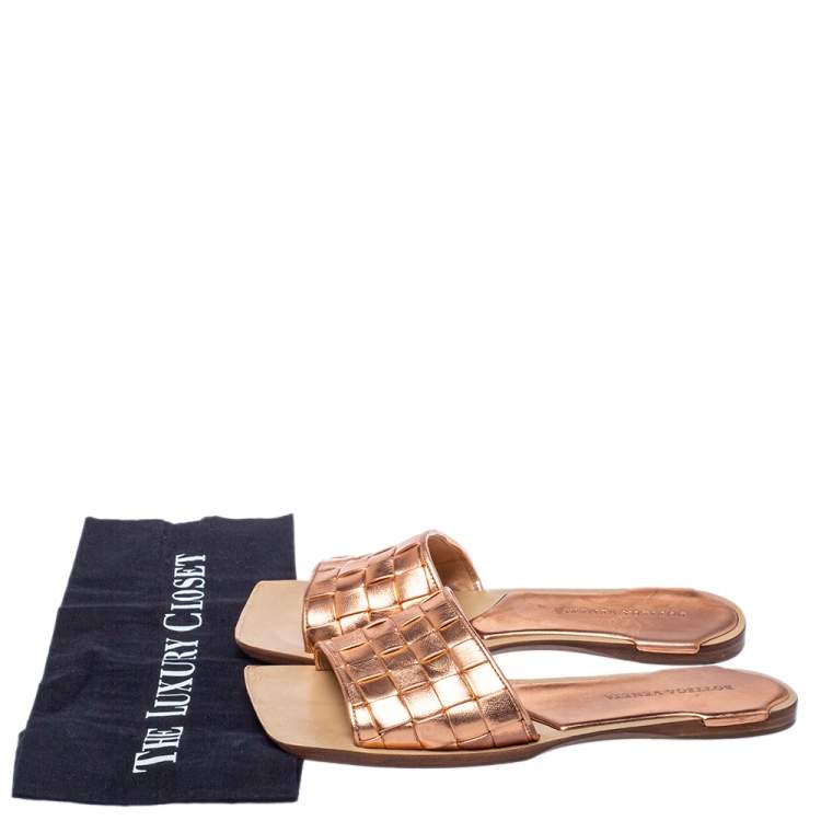 Pre Owned Bottega Veneta Metallic Rose Gold Leather Slide Sandals Size 38