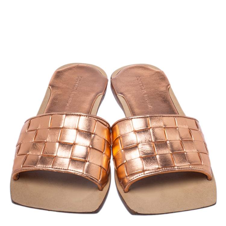 Pre Owned Bottega Veneta Metallic Rose Gold Leather Slide Sandals Size 38