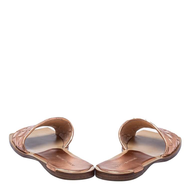 Pre Owned Bottega Veneta Metallic Rose Gold Leather Slide Sandals Size 38