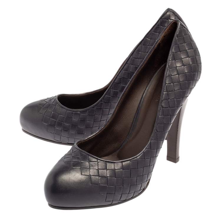 Pre Owned Bottega Veneta Blue Intrecciato Leather Pumps Size 39.5