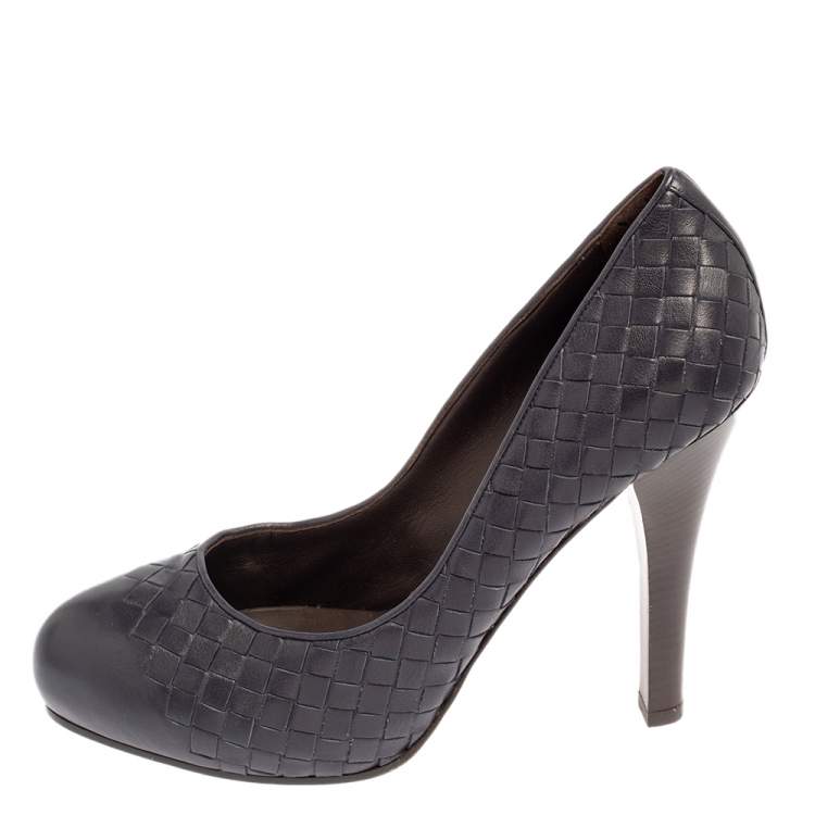 Pre Owned Bottega Veneta Blue Intrecciato Leather Pumps Size 39.5