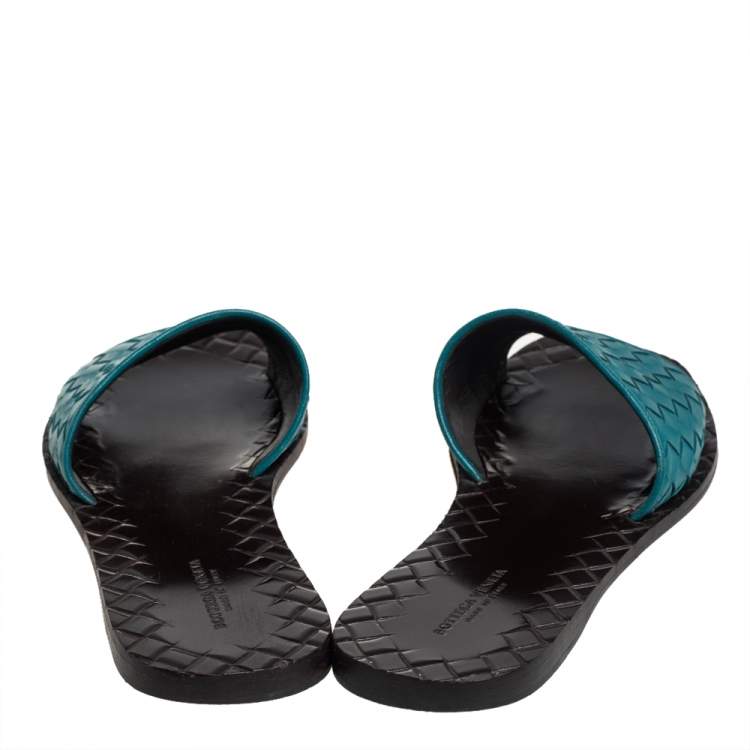 Pre Owned Bottega Veneta Blue Intrecciato Leather Flat Slide Size 36