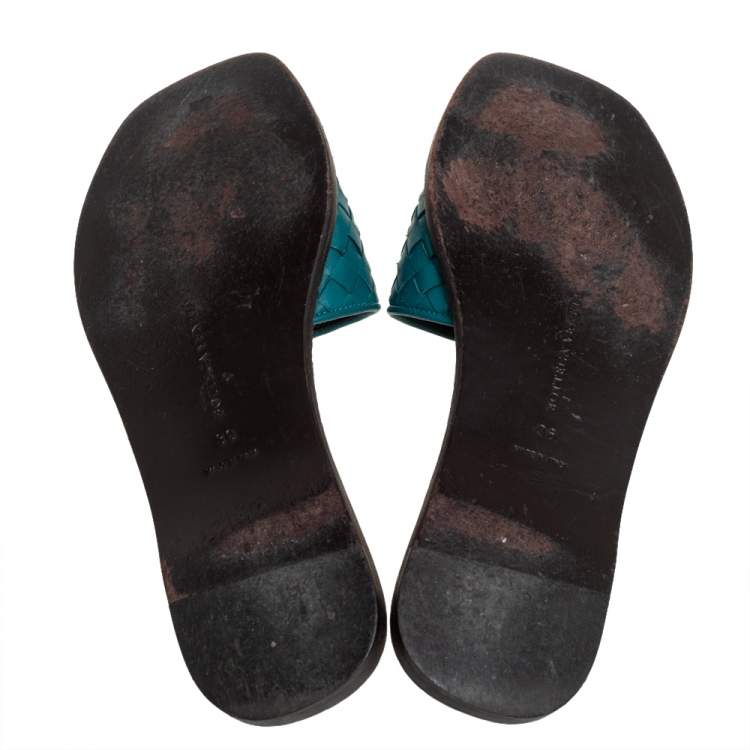 Pre Owned Bottega Veneta Blue Intrecciato Leather Flat Slide Size 36