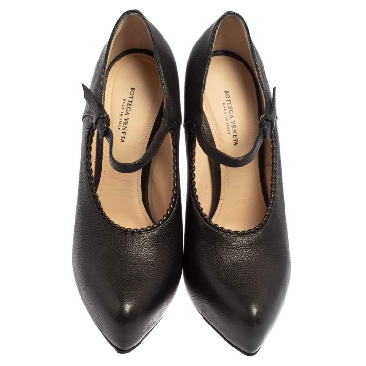 Pre Owned Bottega Veneta Black Leather Platform Pumps Size 38