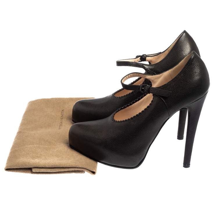 Pre Owned Bottega Veneta Black Leather Platform Pumps Size 38