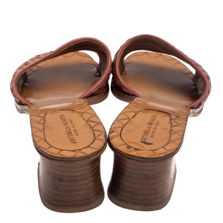 Pre Owned Bottega Veneta Pink Intrecciato Leather Slide Sandals Size 35